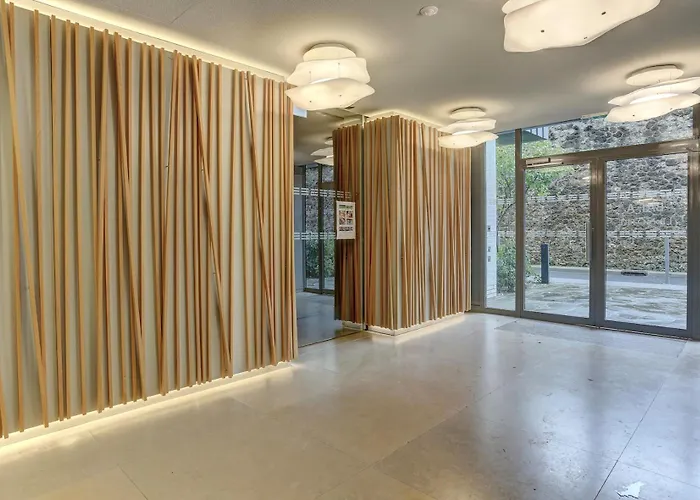 Le Tocqueville - Apartment Versailles